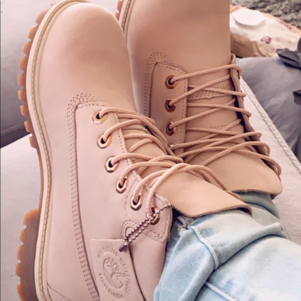 Rose gold/beige timberland boots